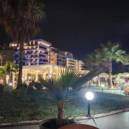 Seaside Bliss In Qerret גולם