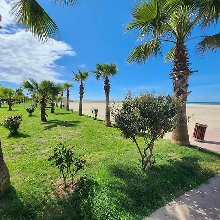 Seaside Bliss In Qerret Διαμέρισμα *