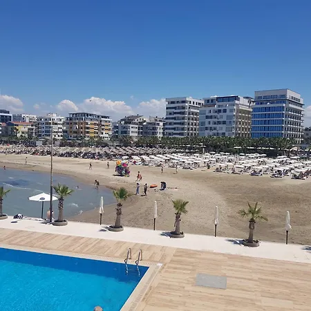 Seaside Bliss In Qerret Apartman