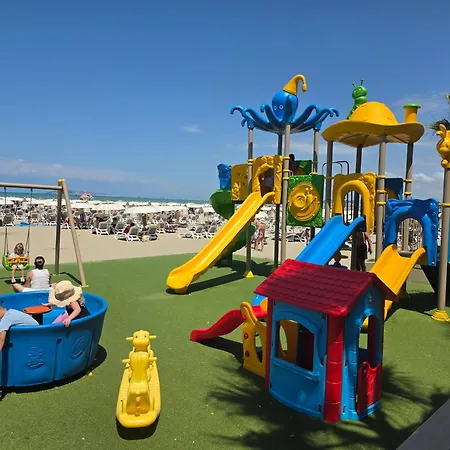 Seaside Bliss In Qerret Apartament *