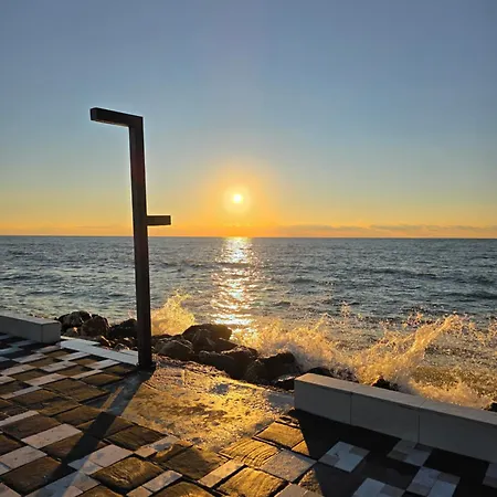 Seaside Bliss In Qerret Appartement *