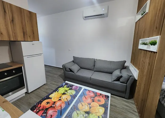 Apartment Seaside Bliss In Qerret