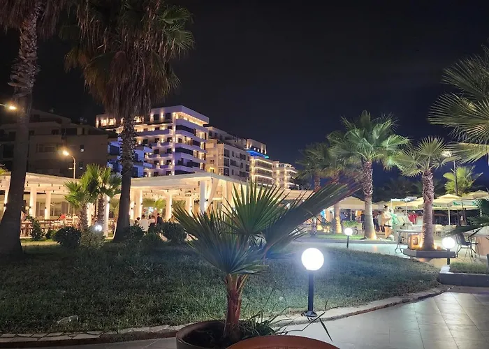 Seaside Bliss In Qerret גולם